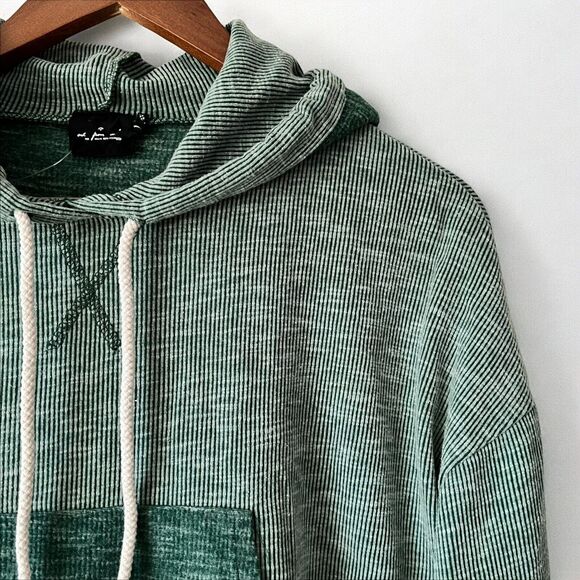 NEW Urban Outfitters “Out from Under” Green Cropped Hoodie Sweatshirt Size XS - Picture 6 of 9